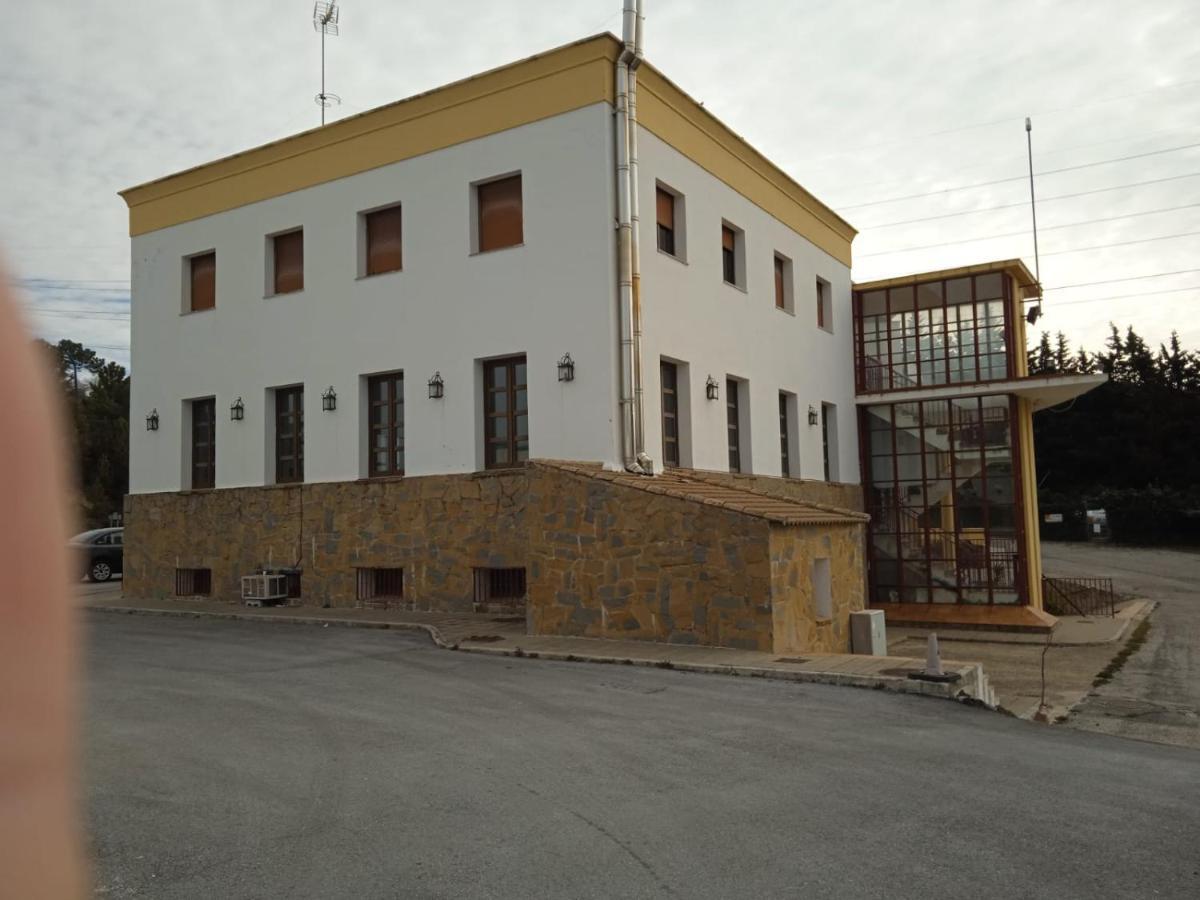 Apartamentos Refugio Del Viajero Parauta Exterior photo